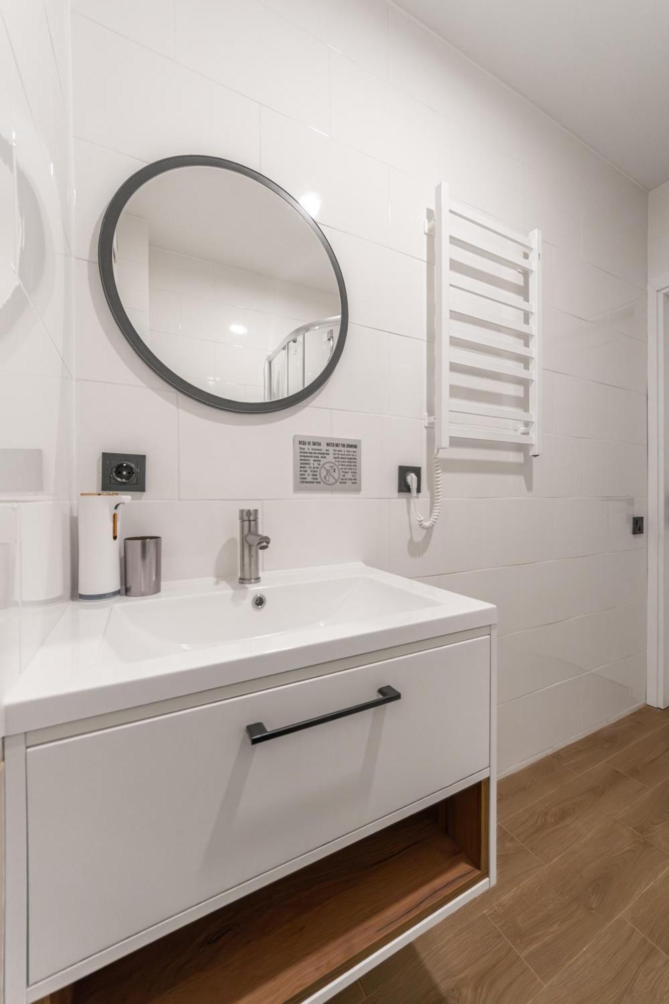 Двоповерхові Апартаменти У Котеджі Freeman-3B З Альтанкою Та Грилем Apartment